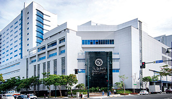 hospital/St Lukes Medical Centre Metro Manila